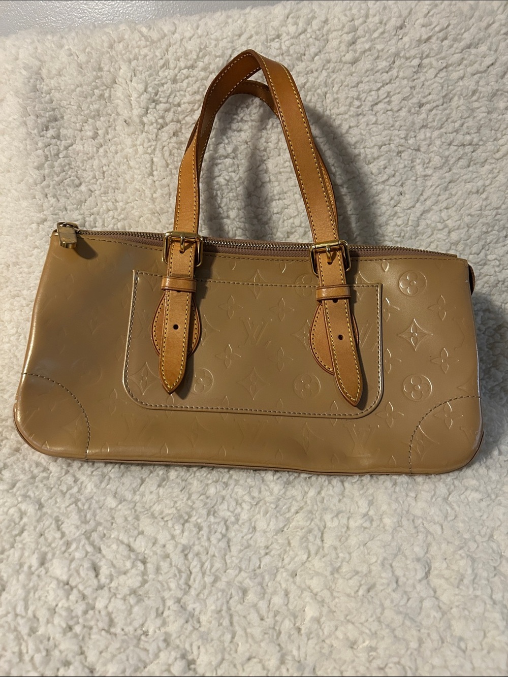 LOUIS VUITTON Monogram Vernis Rosewood Avenue Beige